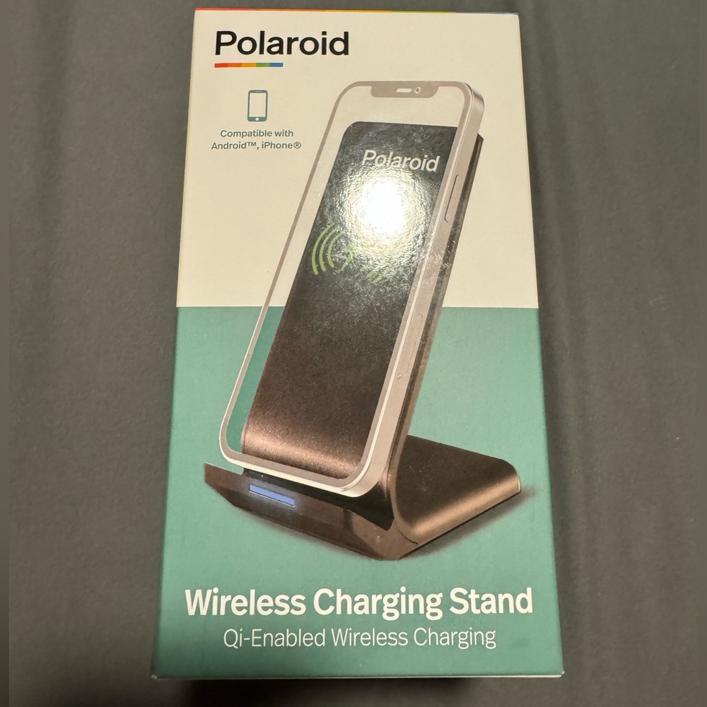 Polaroid wireless phone charger